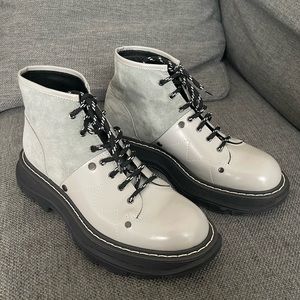 Alexander McQueen Laced Boots